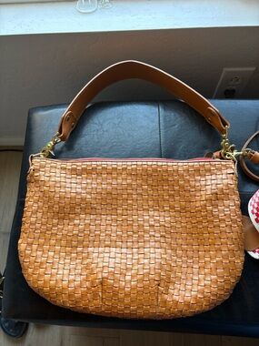 Clare V. Moyen Messenger in natural woven checkered